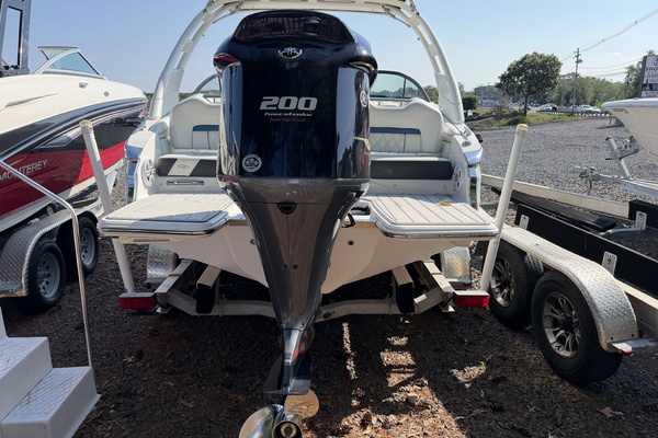 22ft Regal Yacht For Sale