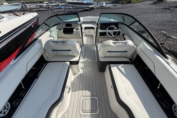 22ft Regal Yacht For Sale