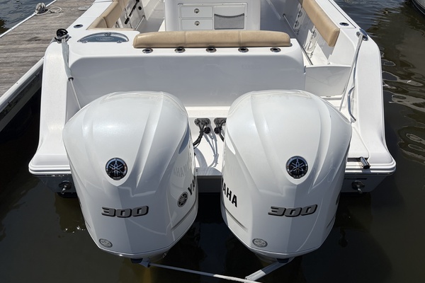 31ft Sportsman Yacht For Sale