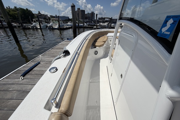 31ft Sportsman Yacht For Sale