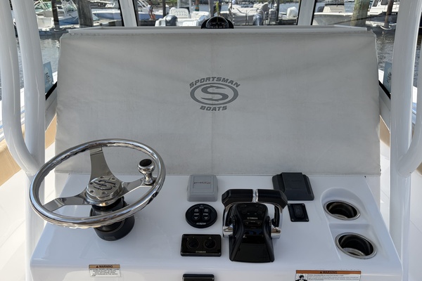 31ft Sportsman Yacht For Sale