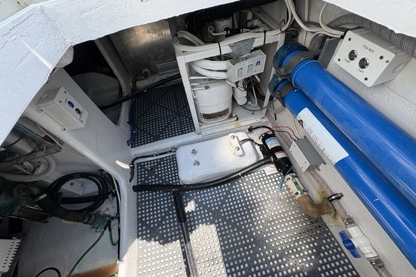 37ft Millenium Marine Yacht For Sale