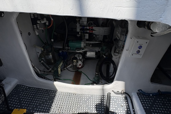 37ft Millenium Marine Yacht For Sale