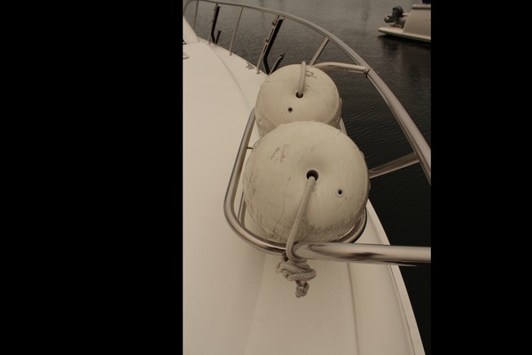 Fender Holders On Bow