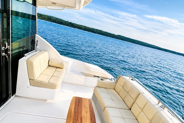 Living  The HighLife 44ft Tiara Yachts Yacht For Sale
