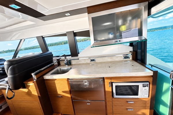Living  The HighLife 44ft Tiara Yachts Yacht For Sale