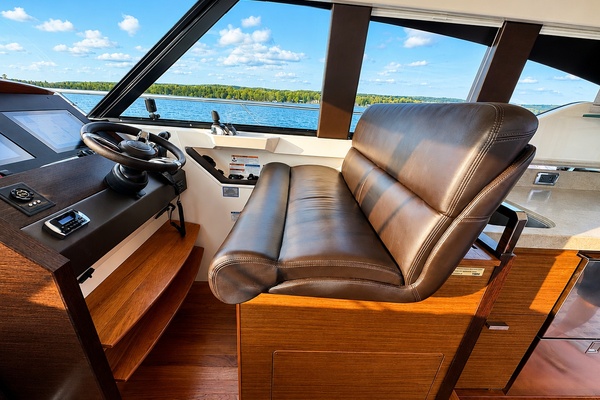 Living  The HighLife 44ft Tiara Yachts Yacht For Sale