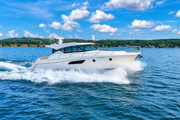 Living  The HighLife 44ft Tiara Yachts Yacht For Sale