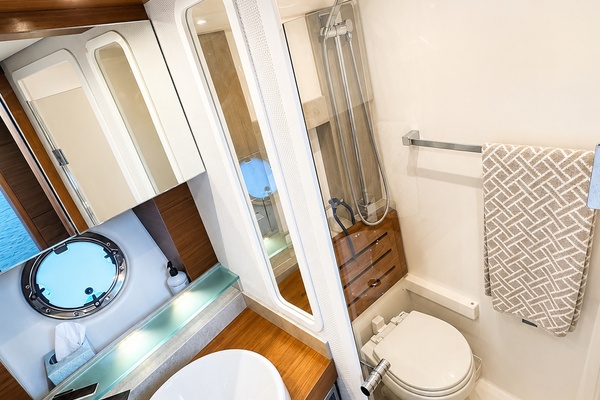 Living  The HighLife 44ft Tiara Yachts Yacht For Sale