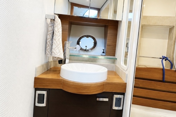 Living  The HighLife 44ft Tiara Yachts Yacht For Sale