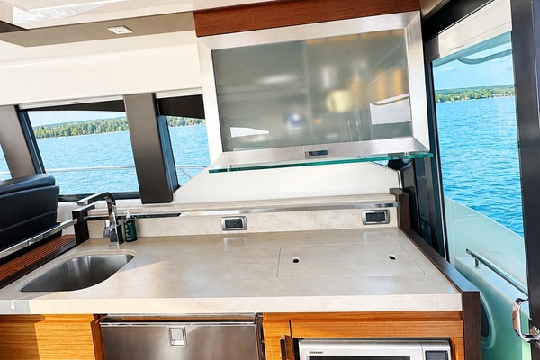 Living  The HighLife 44ft Tiara Yachts Yacht For Sale