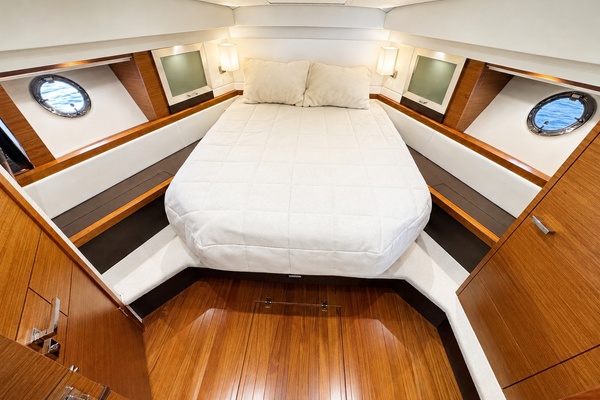 Living  The HighLife 44ft Tiara Yachts Yacht For Sale