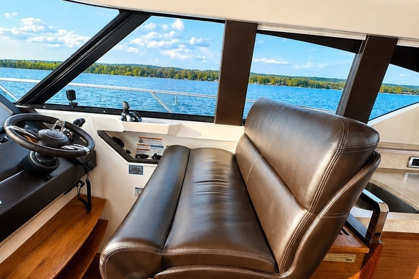 2016 Tiara Yachts 44
