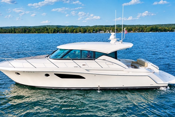 Living  The HighLife 44ft Tiara Yachts Yacht For Sale