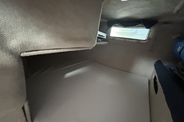 27ft Wellcraft Yacht For Sale