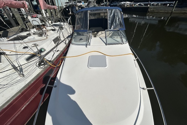 27ft Wellcraft Yacht For Sale