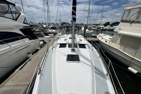 Mt  Olympus 41ft Hunter Yacht For Sale