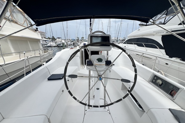 Mt  Olympus 41ft Hunter Yacht For Sale