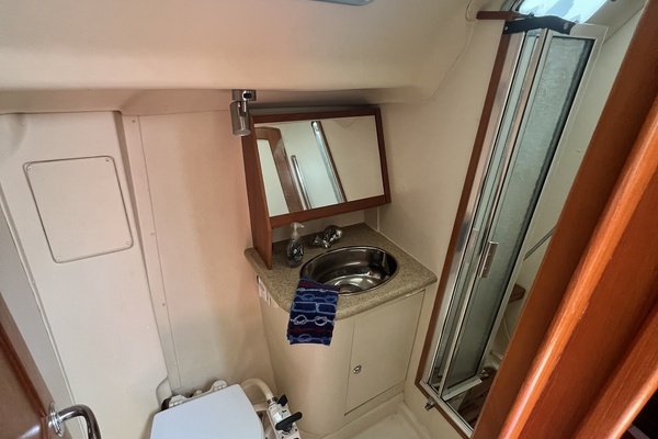 Mt  Olympus 41ft Hunter Yacht For Sale