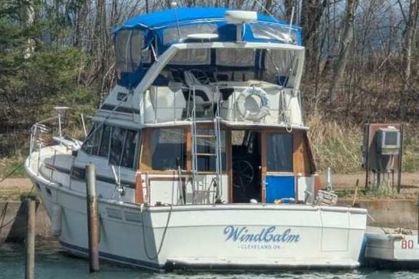 38ft Bayliner Yacht For Sale