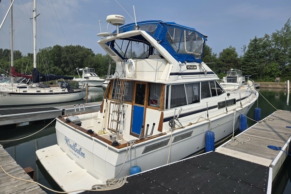 38-ft-Bayliner-1986-3870- Knife River Minnesota United States  yacht for sale