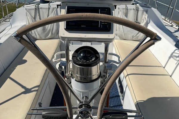 Magnolia 36ft Catalina Yacht For Sale