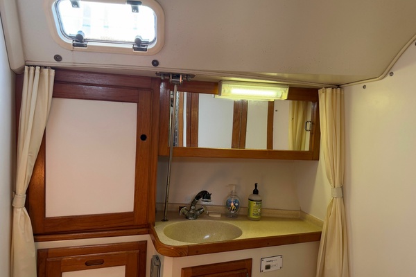 Magnolia 36ft Catalina Yacht For Sale