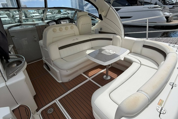 40ft Sea Ray Yacht For Sale
