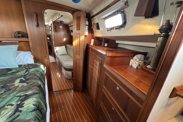 Abundance 40ft Island Packet Yacht For Sale