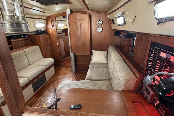Abundance 40ft Island Packet Yacht For Sale