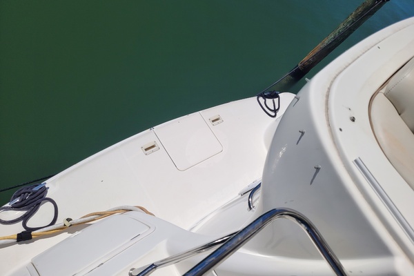 Midnight Blue 35ft Silverton Yacht For Sale