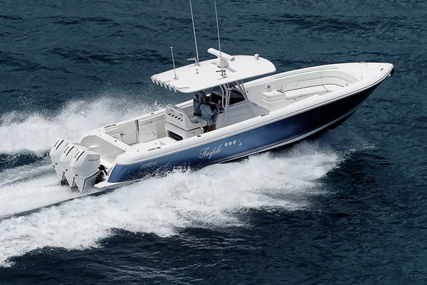 2023 Intrepid 37