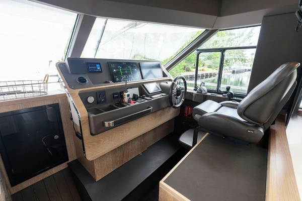 2021 Azimut 66
