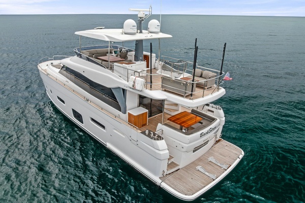 BACKSTAGE 66ft Azimut Yacht For Sale
