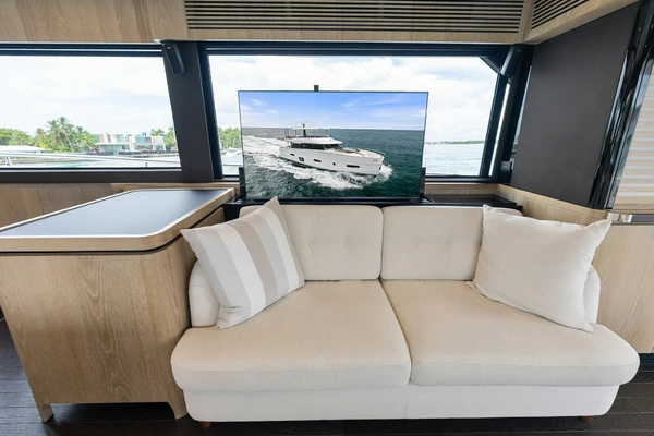 2021 Azimut 66