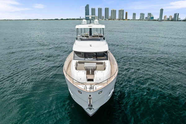 BACKSTAGE 66ft Azimut Yacht For Sale