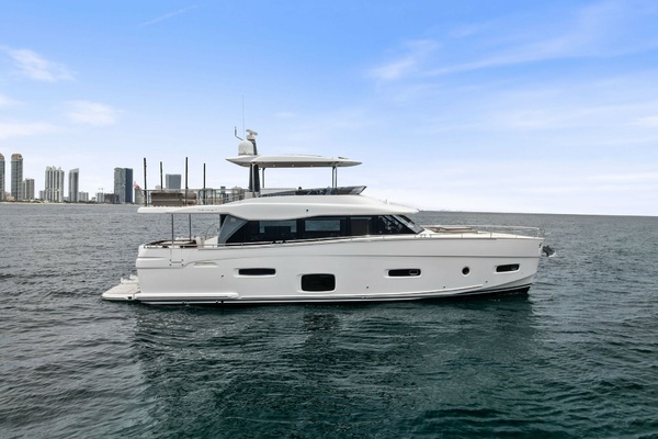 BACKSTAGE 66ft Azimut Yacht For Sale