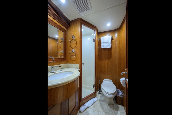 2008 Outer Reef Yachts 80