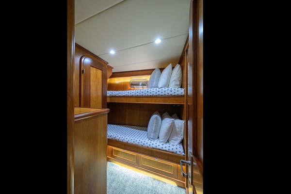 ON OUR WAY 80ft Outer Reef Yachts Yacht For Sale