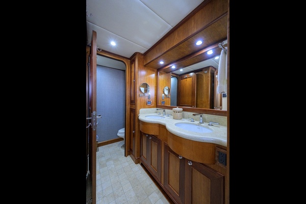 ON OUR WAY 80ft Outer Reef Yachts Yacht For Sale