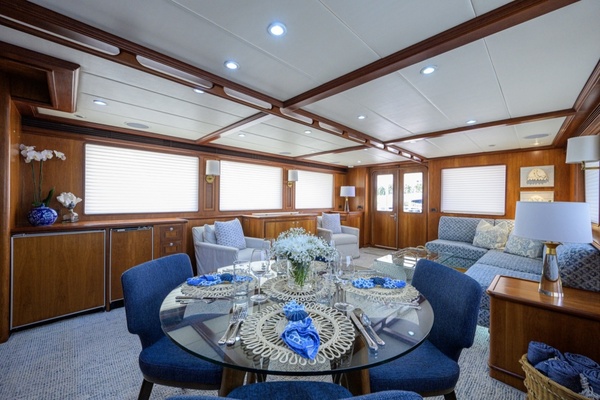ON OUR WAY 80ft Outer Reef Yachts Yacht For Sale