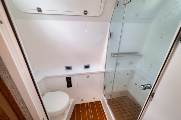53ft HCB Yacht For Sale