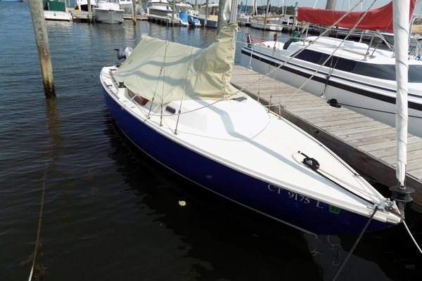 22-ft-Pearson-1963-Ensign-Aren't we Lucky-Mystic Connecticut United States yacht for sale