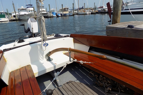 Aren t we Lucky 22ft Pearson Yacht For Sale