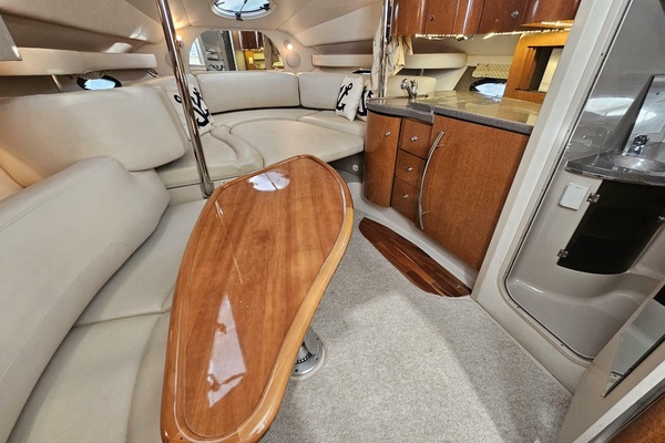 33ft Doral Yacht For Sale