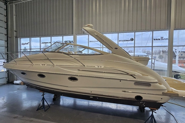 33-ft-Doral-2001-330 SE- St. Clair Shores Michigan United States  yacht for sale