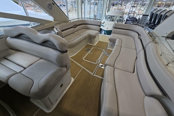 33ft Doral Yacht For Sale