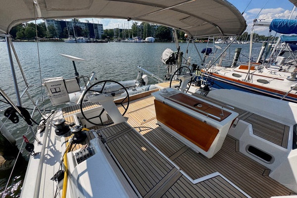 Wharf Rat 46ft Beneteau Yacht For Sale