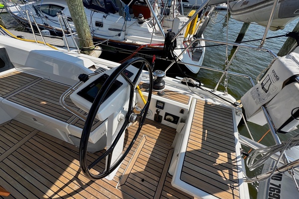 Wharf Rat 46ft Beneteau Yacht For Sale