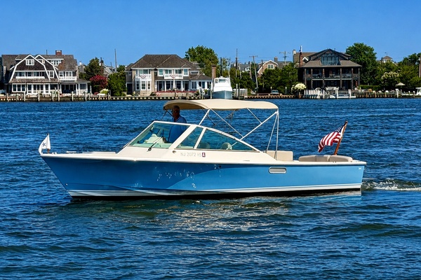 Calm 25ft Hunt Yachts Yacht For Sale